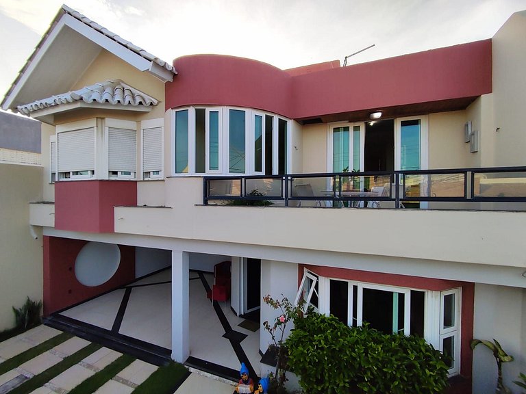 Sobrado Sofisticado com 5 Suítes na Praia da Coroa do Meio -