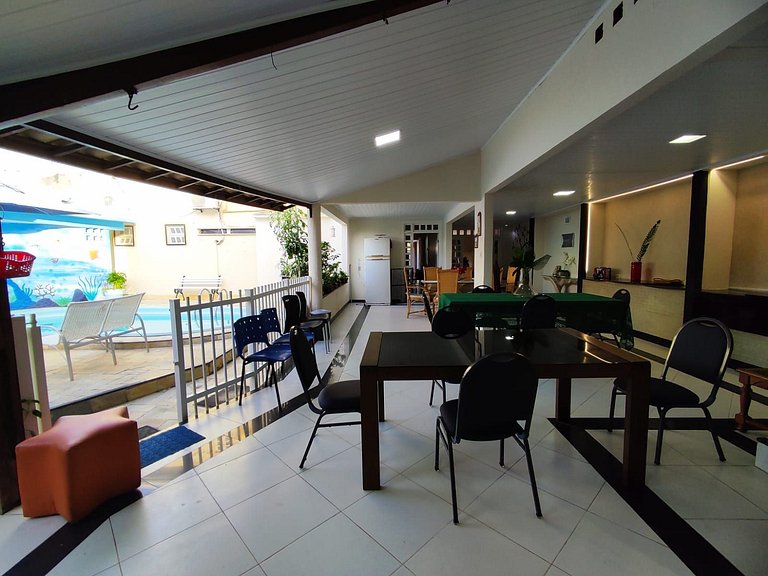 Sobrado Sofisticado com 5 Suítes na Praia da Coroa do Meio -