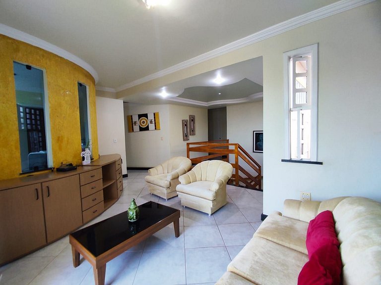 Sobrado Sofisticado com 5 Suítes na Praia da Coroa do Meio -