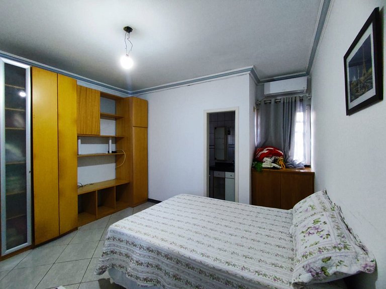 Sobrado Sofisticado com 5 Suítes na Praia da Coroa do Meio -