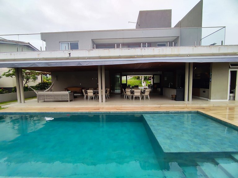 Mansão Prime em Cond. Frente Mar - Aracaju-SE