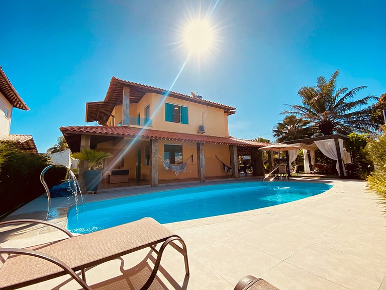 Casa Moderna em Cond. Frente Mar - Aracaju-SE