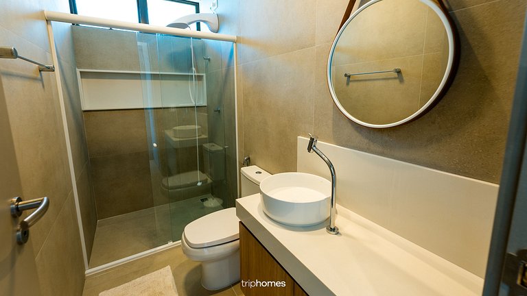 Luxury Beachfront Retreat in the Natural Pools-AL