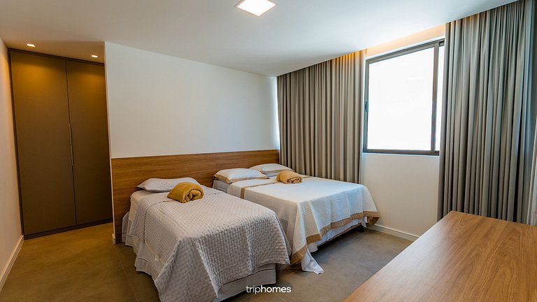 Luxury Beachfront Retreat in the Natural Pools-AL