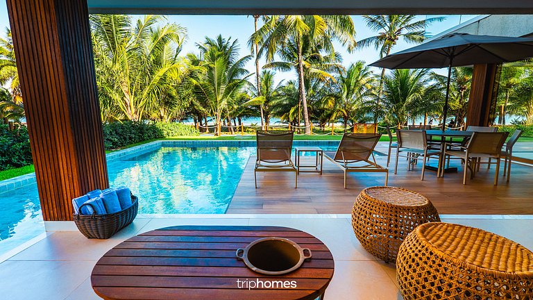 Prime Mansion foot in the sand in Guarajuba/BA