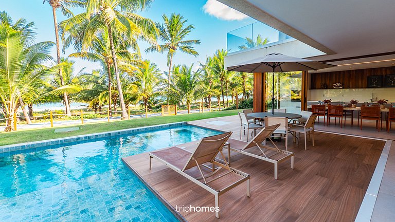 Prime Mansion foot in the sand in Guarajuba/BA