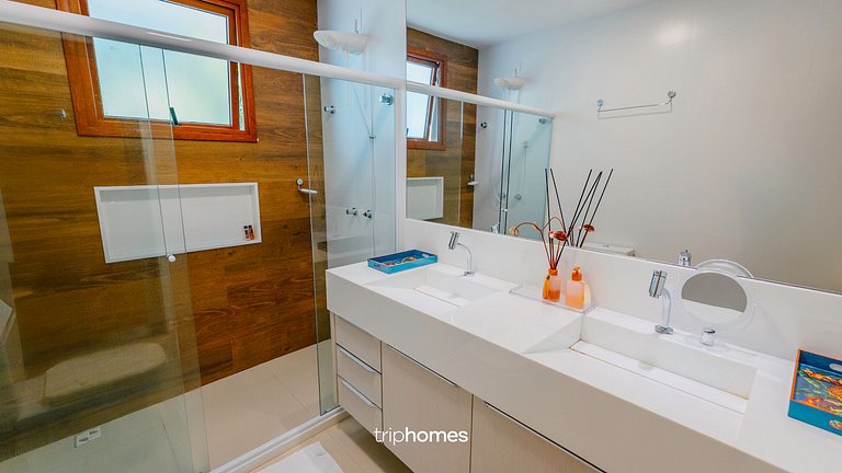 Mansão de Luxo Pé na Areia Guarajuba-BA