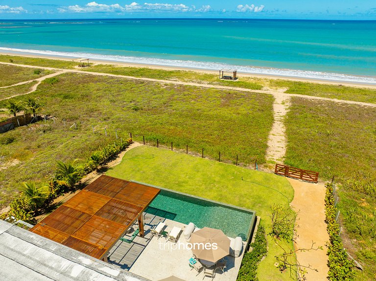 Prime Front-Sea Mansion in the Brazilian Caribbean