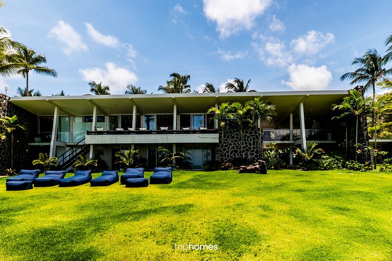 Premium Beachfront Mansion in Ilhéus