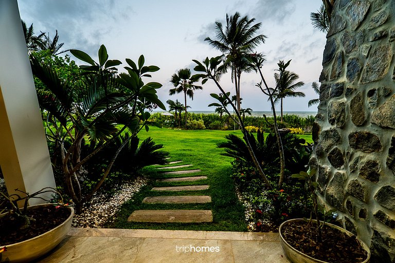 Premium Beachfront Mansion in Ilhéus
