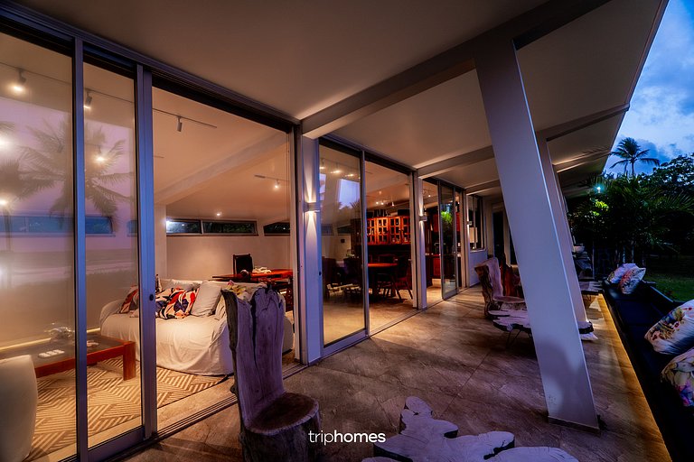 Premium Beachfront Mansion in Ilhéus