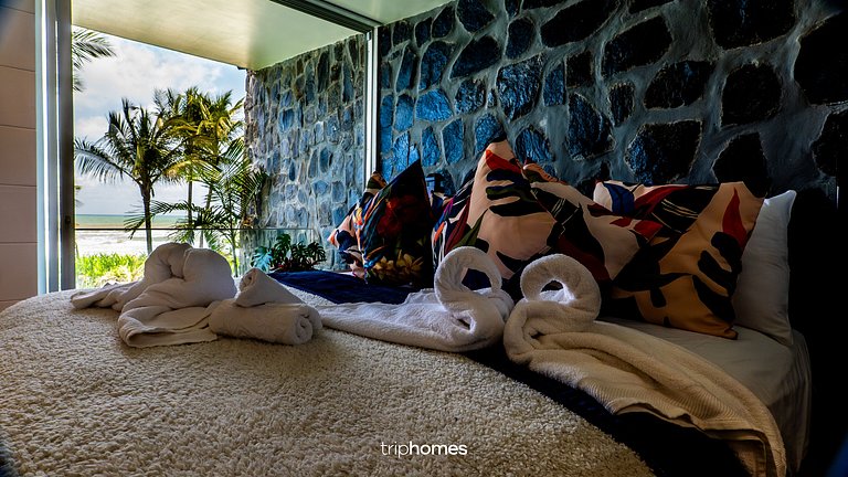 Premium Beachfront Mansion in Ilhéus