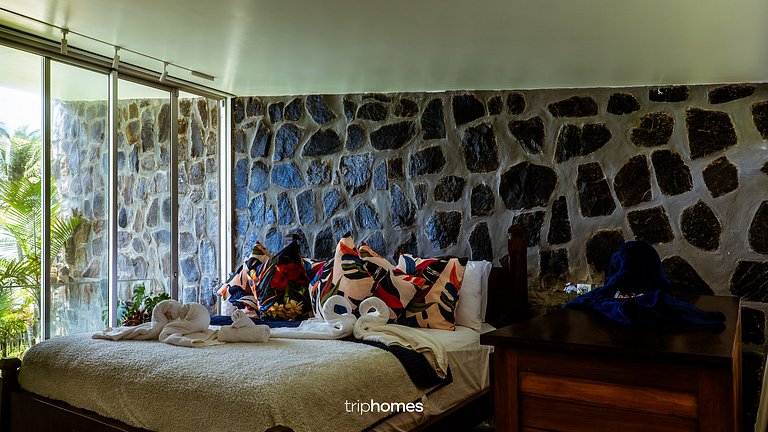 Premium Beachfront Mansion in Ilhéus