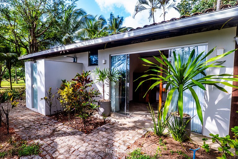 Premium Beachfront Mansion in Ilhéus