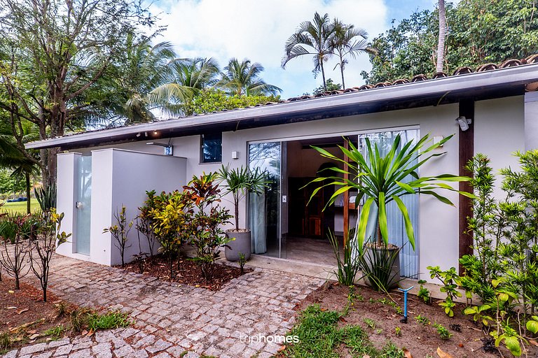 Premium Beachfront Mansion in Ilhéus