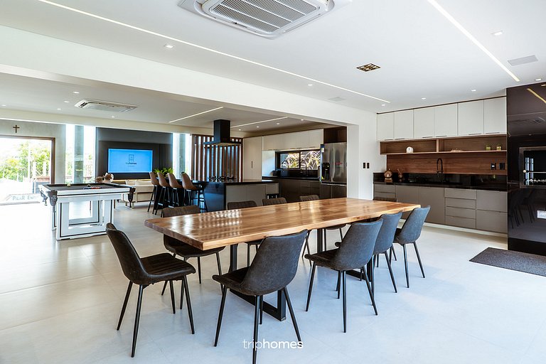 Modern House with Private Pool in Ilhéus/BA