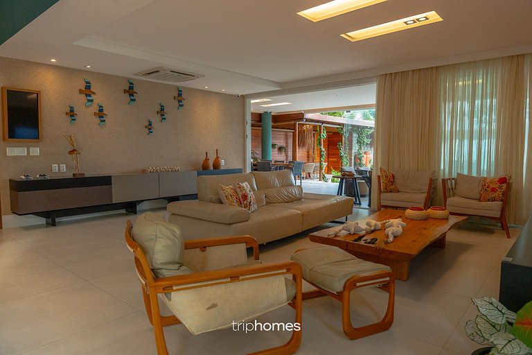 Beachfront Mansion in Serrambi, Pernambuco