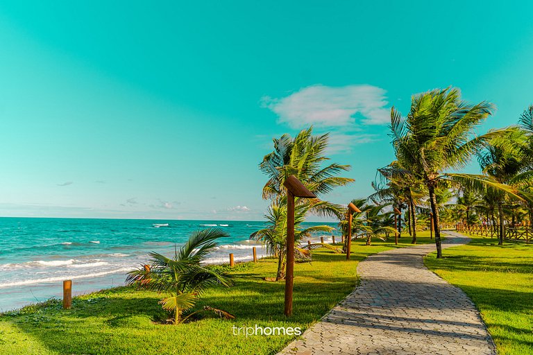 Beachfront Mansion in Guarajuba-BA